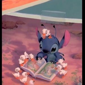 Meet your Posher, Monica